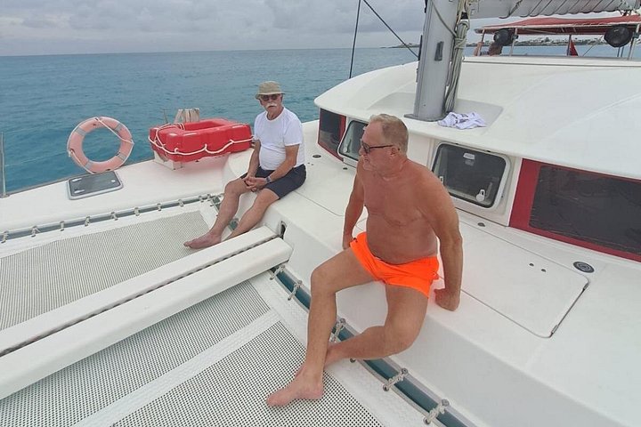 Luxury catamaran sailing and snorkeling tour in Sint Maarten with gourmet lunch and open bar, photo 30 | wizardtrip