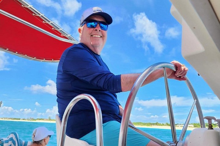 Luxury catamaran sailing and snorkeling tour in Sint Maarten with gourmet lunch and open bar, photo 36 | wizardtrip