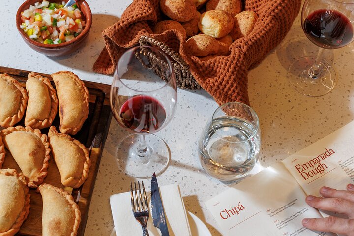 Clase de cocina argentina práctica en Buenos Aires, aprendiendo a hacer empanadas y otros platos locales, foto 6 | wizardtrip