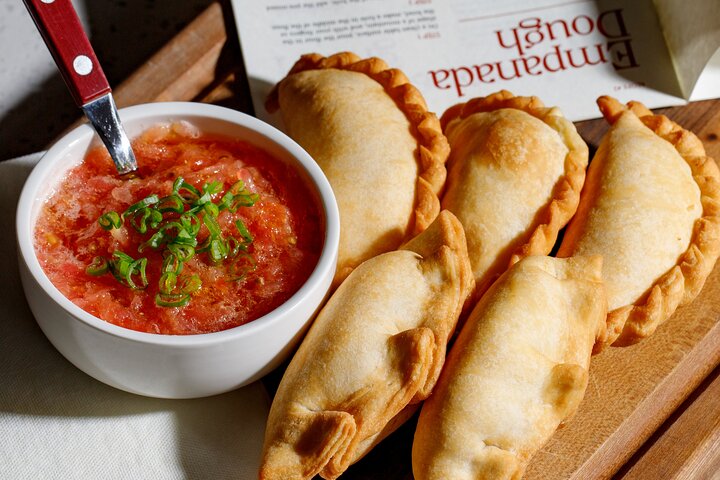 Clase de cocina argentina práctica en Buenos Aires, aprendiendo a hacer empanadas y otros platos locales, foto 12 | wizardtrip