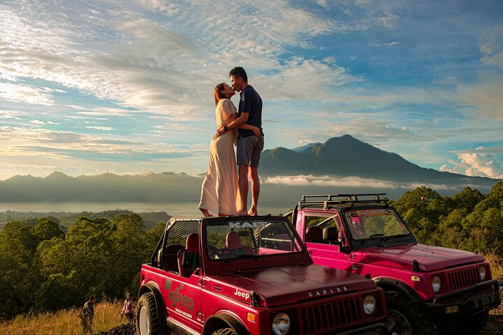 Private 4WD jeep tour to witness Mount Batur sunrise and explore black lava fields in Ubud, Indonesia, photo 6 | wizardtrip