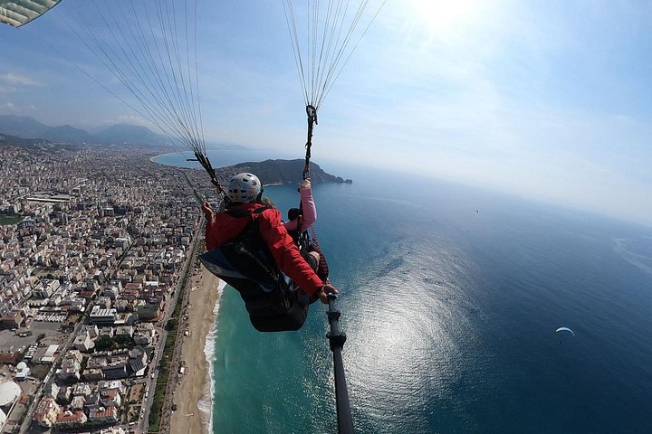 Tandem paragliding-flyvning over Kleopatra Strand i Alanya, Tyrkiet, foto 10 | wizardtrip