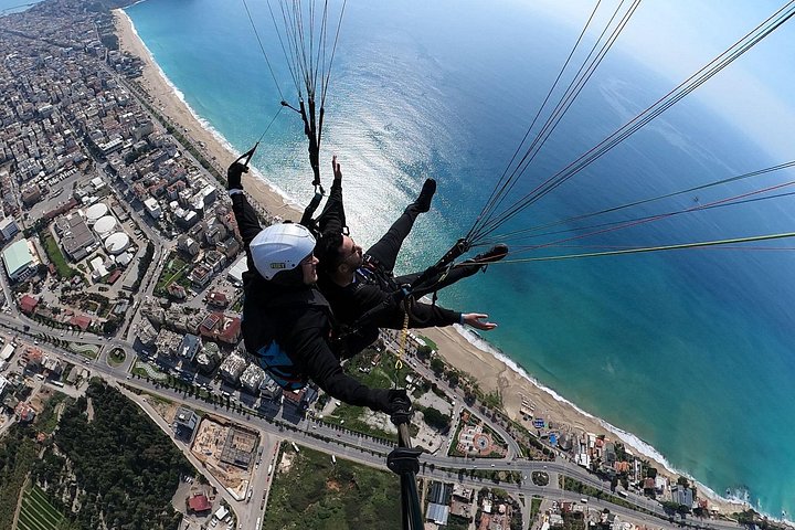 Tandem paragliding-flyvning over Kleopatra Strand i Alanya, Tyrkiet, foto 14 | wizardtrip