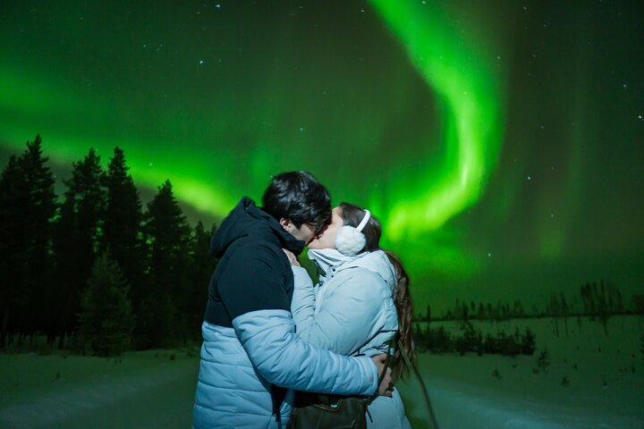 Experimente a magia da Aurora Boreal em uma caça guiada em Rovaniemi, Finlândia, com fotografia profissional, foto 10 | wizardtrip