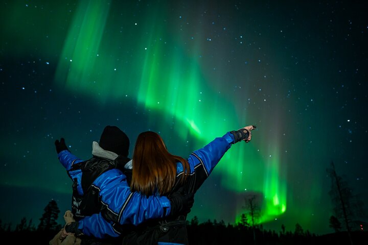 Experimente a magia da Aurora Boreal em uma caça guiada em Rovaniemi, Finlândia, com fotografia profissional, foto 20 | wizardtrip