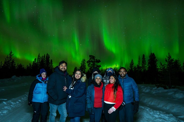 Experimente a magia da Aurora Boreal em uma caça guiada em Rovaniemi, Finlândia, com fotografia profissional, foto 25 | wizardtrip