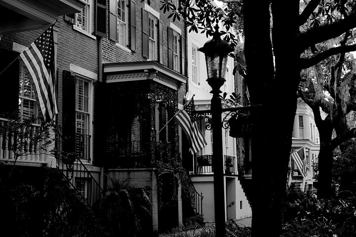 Nachtelijke spookwandeling in de historische wijk van Savannah, met bezoeken aan spookachtige locaties en begraafplaatsen, foto 15 | wizardtrip