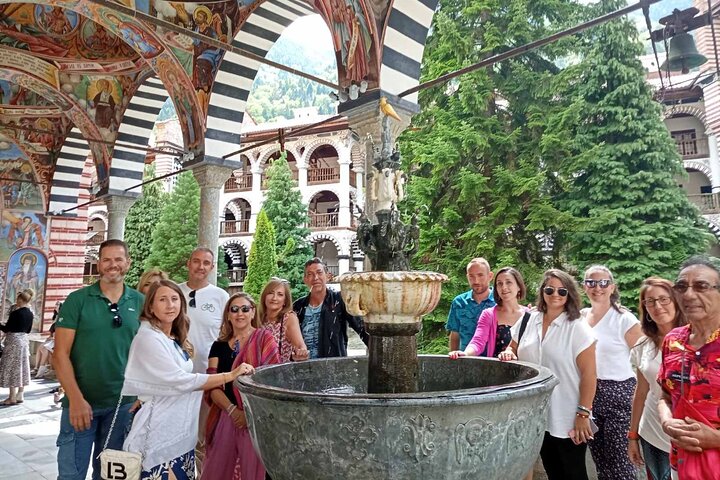 Ganztägige geführte Tour zum Rila-Kloster und zur Bojana-Kirche ab Sofia, Bulgarien, Foto 13 | wizardtrip