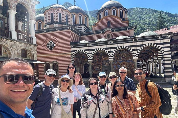 Ganztägige geführte Tour zum Rila-Kloster und zur Bojana-Kirche ab Sofia, Bulgarien, Foto 15 | wizardtrip