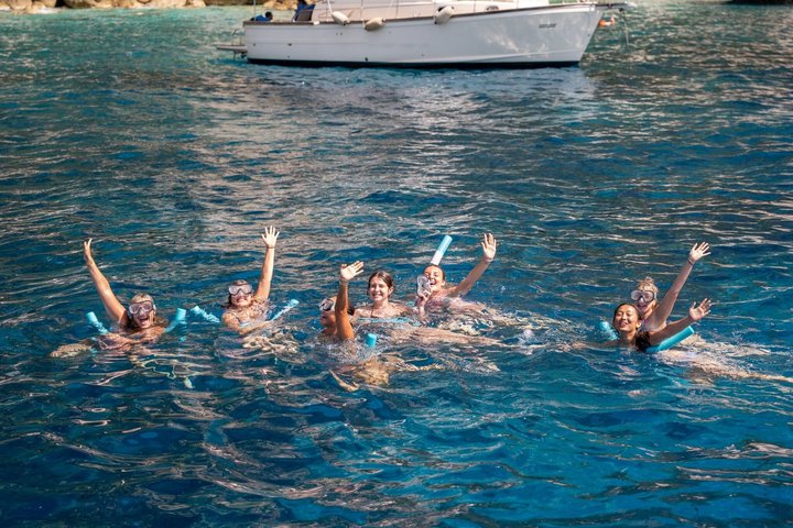 Small group boat tour along the Amalfi Coast from Sorrento, visiting Positano and Amalfi, photo 13 | wizardtrip
