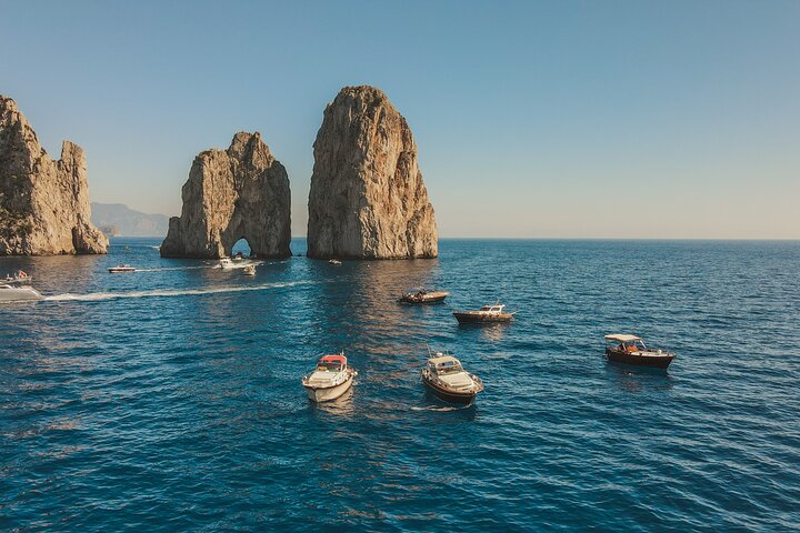 Small group boat tour to Capri from Sorrento, featuring the Blue Grotto and coastal sights, photo 7 | wizardtrip