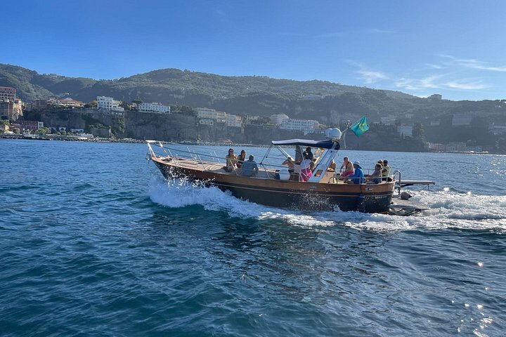 Small group boat tour to Capri from Sorrento, featuring the Blue Grotto and coastal sights, photo 8 | wizardtrip