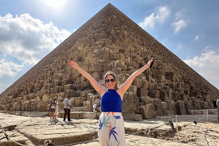 Explore as antigas Pirâmides de Gizé, a Esfinge e desfrute de um passeio de camelo neste tour privado completo do Cairo, foto 19 | wizardtrip