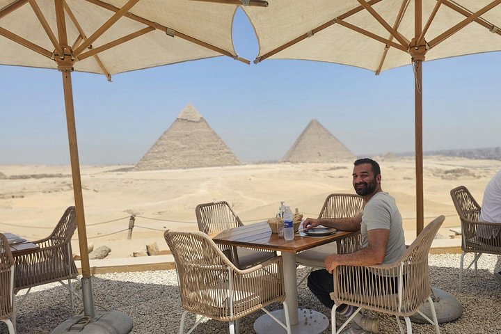 Explore as antigas Pirâmides de Gizé, a Esfinge e desfrute de um passeio de camelo neste tour privado completo do Cairo, foto 32 | wizardtrip