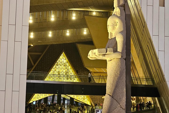 Tour privato VIP delle Piramidi di Giza, della Sfinge e del Gran Museo Egizio al Cairo, Egitto, foto 8 | wizardtrip