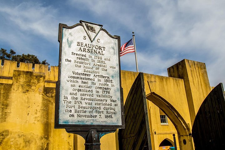 Visite panoramique en minibus du Beaufort historique, en Caroline du Sud, présentant des demeures antebellum et des rues charmantes, photo 7 | wizardtrip