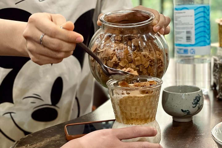 Learn to make traditional Vietnamese coffees like egg, salt, and coconut coffee in Hanoi, photo 18 | wizardtrip