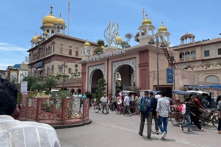 Utforska historiska platser och livliga marknader på en guidad tur i Gamla och Nya Delhi, foto 38 | wizardtrip