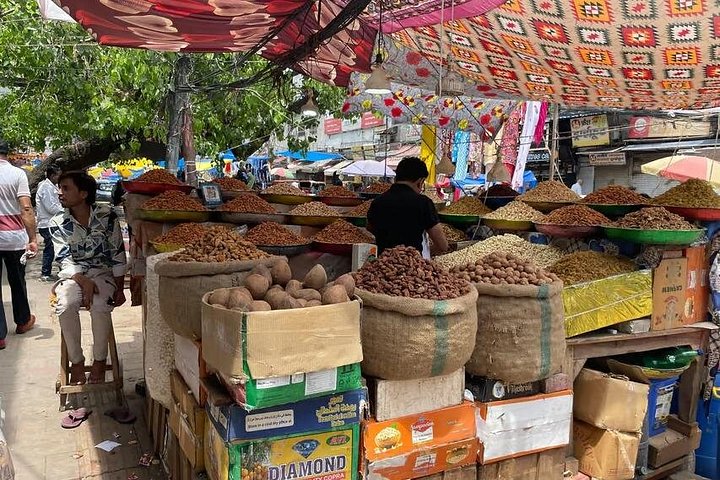 Utforska historiska platser och livliga marknader på en guidad tur i Gamla och Nya Delhi, foto 39 | wizardtrip