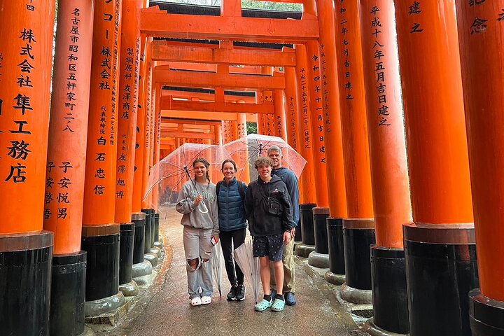 Guidet tidlig morgentur til Kyotos Fushimi Inari Shrine, Arashiyama bambusskog og Kinkakuji, foto 12 | wizardtrip