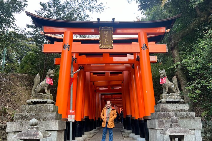Guidet tidlig morgentur til Kyotos Fushimi Inari Shrine, Arashiyama bambusskog og Kinkakuji, foto 30 | wizardtrip