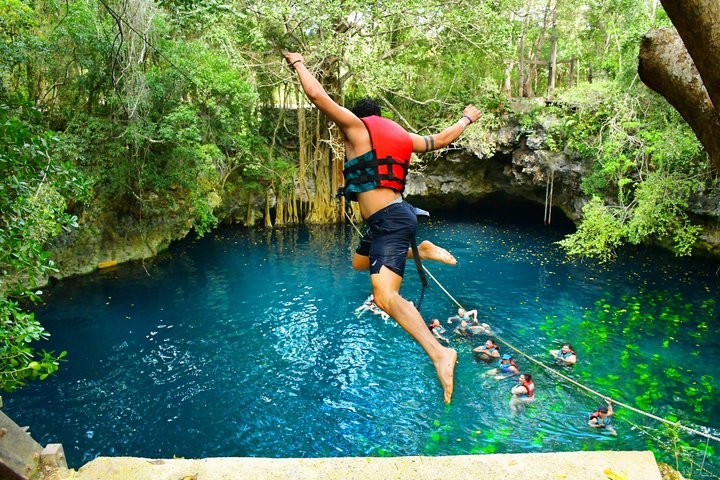 Emocionante paseo en quad por la jungla, aventura de tirolina y refrescante baño en cenote en Cancún, foto 11 | wizardtrip