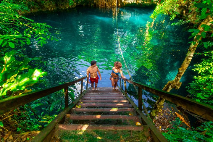 Aventure dans 3 Cenotes Cachés en Petit Groupe avec Dégustation de Tequila