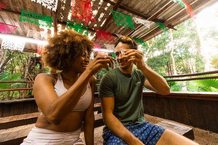 Avonturiers genieten van een quad-avontuur, ziplining en zwemmen in een cenote nabij Playa del Carmen, foto 6 | wizardtrip