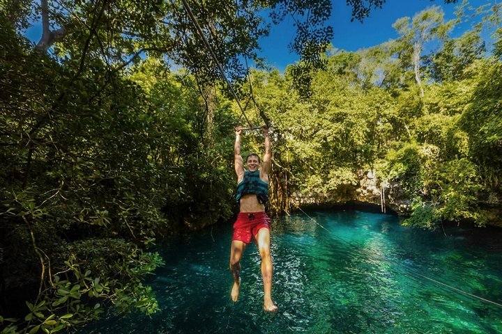 Avonturiers genieten van een quad-avontuur, ziplining en zwemmen in een cenote nabij Playa del Carmen, foto 7 | wizardtrip