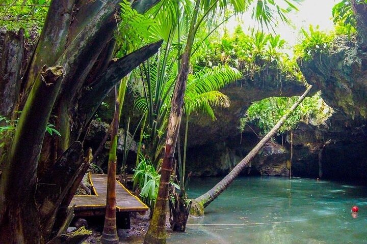 Excursion privée en Jeep aux Grottes de Jade avec déjeuner et snorkeling | wizardtrip