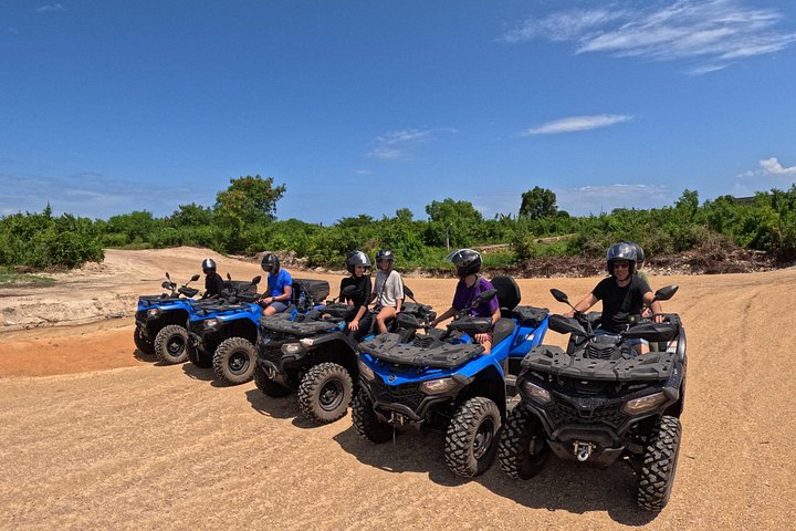 Quad biking eventyr på Zanzibar, udforskning af landsbyer og strande som Kendwa, foto 7 | wizardtrip