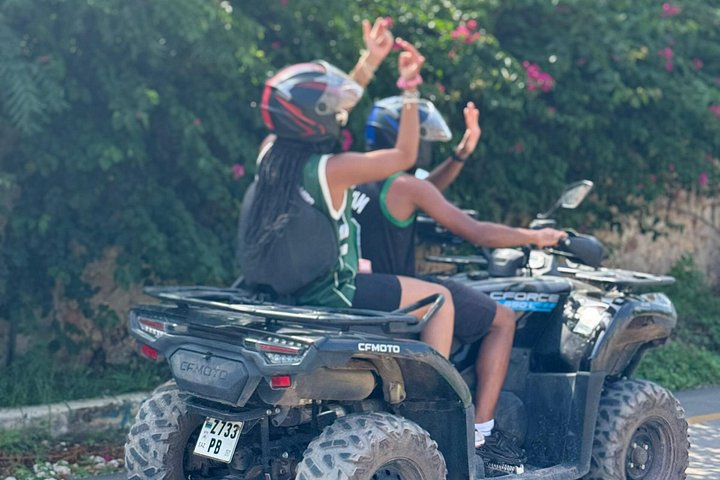 Quad biking eventyr på Zanzibar, udforskning af landsbyer og strande som Kendwa, foto 24 | wizardtrip