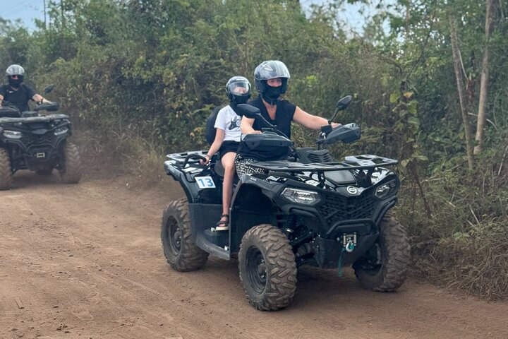 Quad biking eventyr på Zanzibar, udforskning af landsbyer og strande som Kendwa, foto 34 | wizardtrip