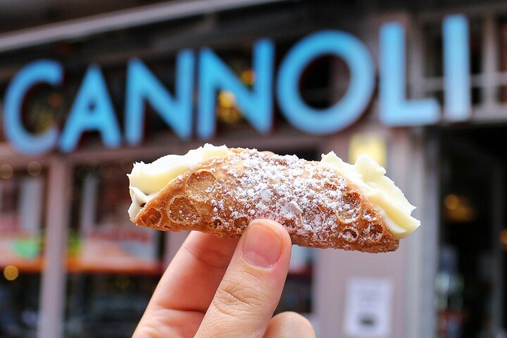 A delicious food tour exploring Chinatown and Little Italy in New York City, photo 6 | wizardtrip