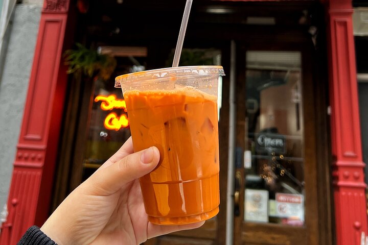 A delicious food tour exploring Chinatown and Little Italy in New York City, photo 8 | wizardtrip