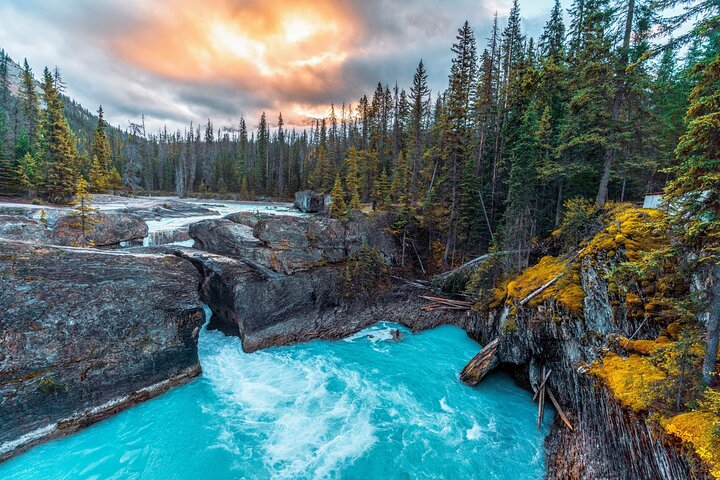 Tour panorámico por las cascadas, lagos y miradores icónicos del Parque Nacional de Banff, foto 6 | wizardtrip
