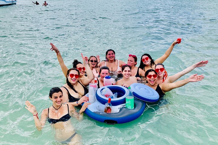 Privat katamaran cruise i Punta Cana med snorkling, delfinsafari og frokost, foto 7 | wizardtrip