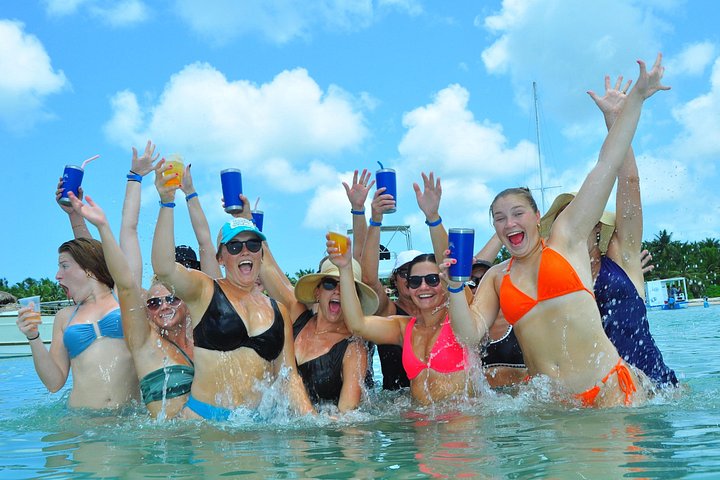 Privat katamaran cruise i Punta Cana med snorkling, delfinsafari og frokost, foto 38 | wizardtrip
