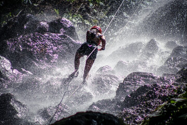 Experience thrilling waterfall rappelling and canyoning adventure in the lush rainforest near Arenal Volcano, Costa Rica, photo 8 | wizardtrip