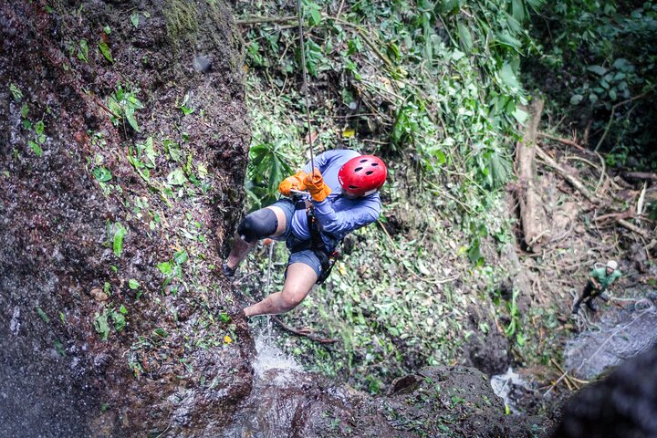 Experience thrilling waterfall rappelling and canyoning adventure in the lush rainforest near Arenal Volcano, Costa Rica, photo 14 | wizardtrip