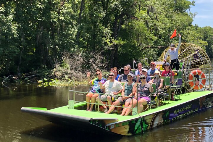 Thrilling airboat adventure on the St. Johns River in St. Augustine, Florida, spotting wildlife, photo 6 | wizardtrip