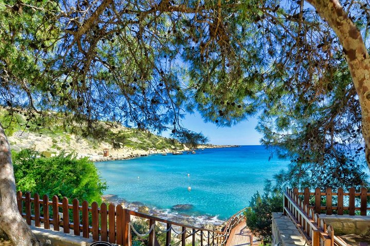 Aventure en jeep explorant des grottes marines, des ponts naturels et des plages à Ayia Napa, Chypre, photo 6 | wizardtrip