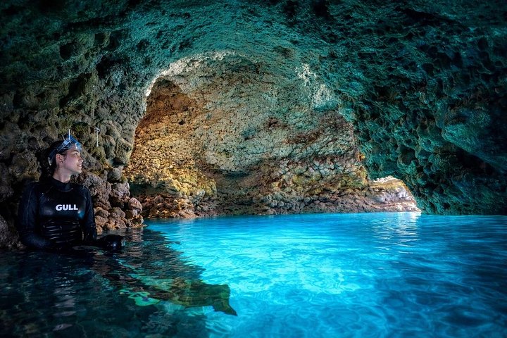 モンテネグロの青の洞窟とコトル湾を巡るボートツアー、写真12 | wizardtrip
