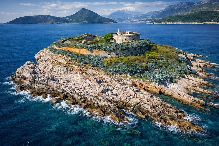 モンテネグロの青の洞窟とコトル湾を巡るボートツアー、写真13 | wizardtrip