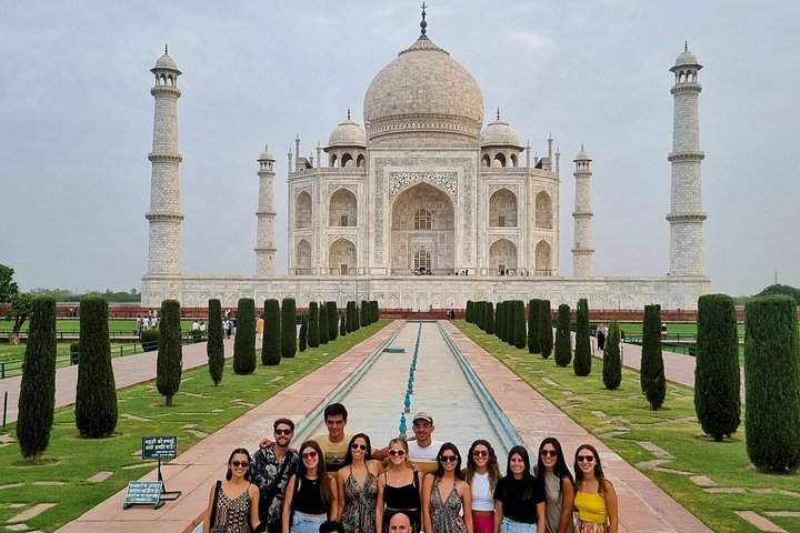 Visite au lever du soleil du Taj Mahal à Agra, en Inde, présentant son architecture emblématique en marbre, photo 8 | wizardtrip