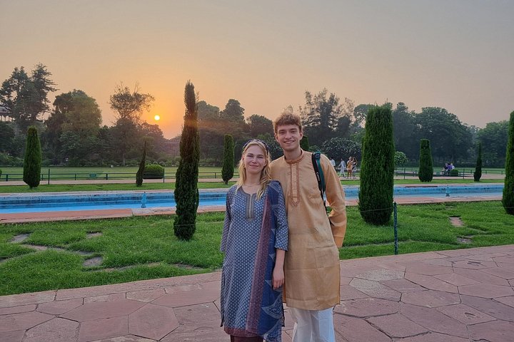Visite au lever du soleil du Taj Mahal à Agra, en Inde, présentant son architecture emblématique en marbre, photo 19 | wizardtrip