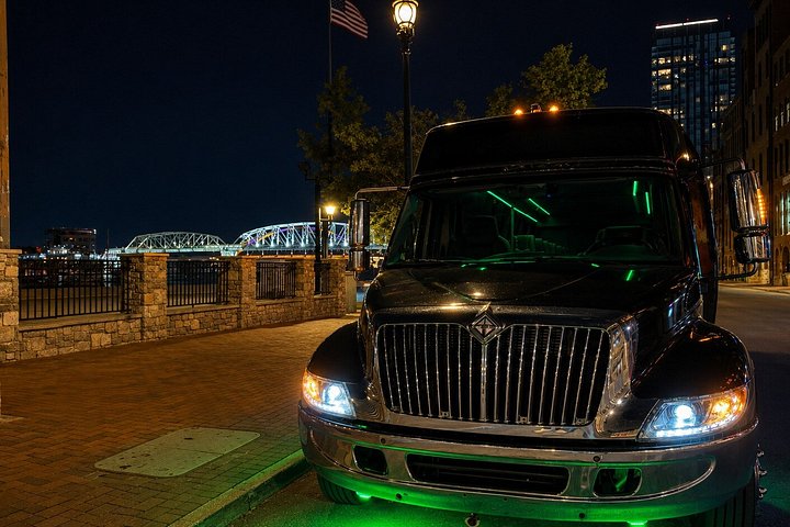 Nashville ghost bus tour exploring haunted locations and true crime history, photo 11 | wizardtrip