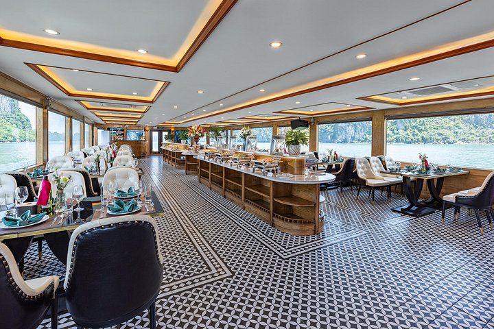 Croisière de luxe d'une journée dans la baie d'Halong, Vietnam, avec grottes, îles et transfert en limousine, photo 13 | wizardtrip