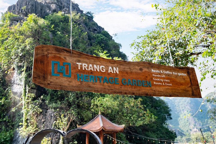 Full-day tour exploring Ninh Binh's heritage sites, including Hoa Lu, Tam Coc, and Mua Cave, from Hanoi, photo 26 | wizardtrip