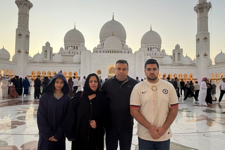 Visite d'une demi-journée des sites emblématiques d'Abu Dhabi, y compris la Grande Mosquée et l'Emirates Palace, photo 16 | wizardtrip